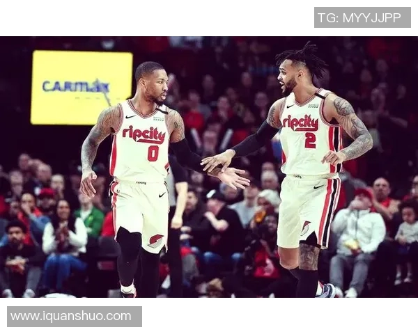 开拓者主场击败爵士，利拉德27分领衔得分